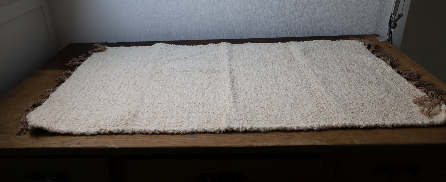 Tappeto in cotone annodato a mano in lana bianca