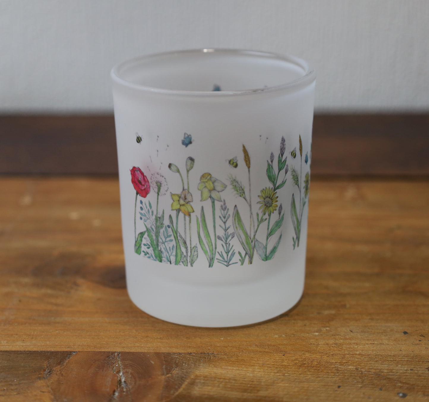 Windlicht aus satiniertem Glas mit tierischen und floralen Motiven