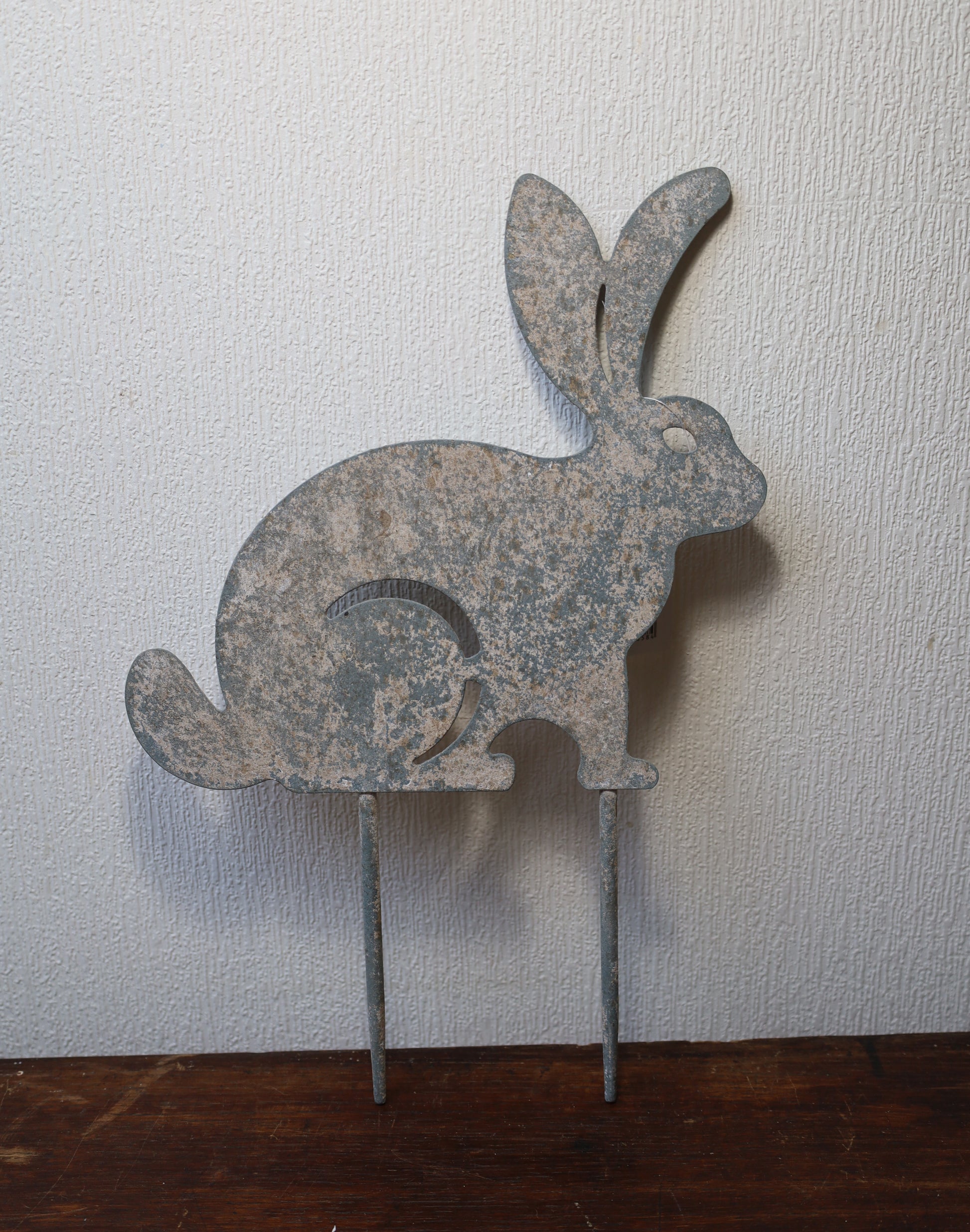Gartenspieß Hase Grau Metall – Gartenstecker Landhaus Osterdeko in 2 Größen {{ Shabby Chic und Landhaus Deko }} {{ www.Stein-Alt.de The cosy Cottage }}
