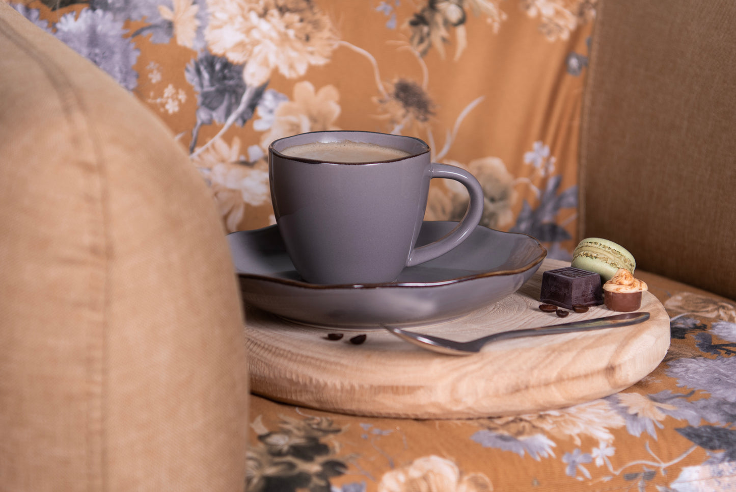 Runder Holzuntersetzer im Landhausstil - Rustikaler Topfuntersetzer