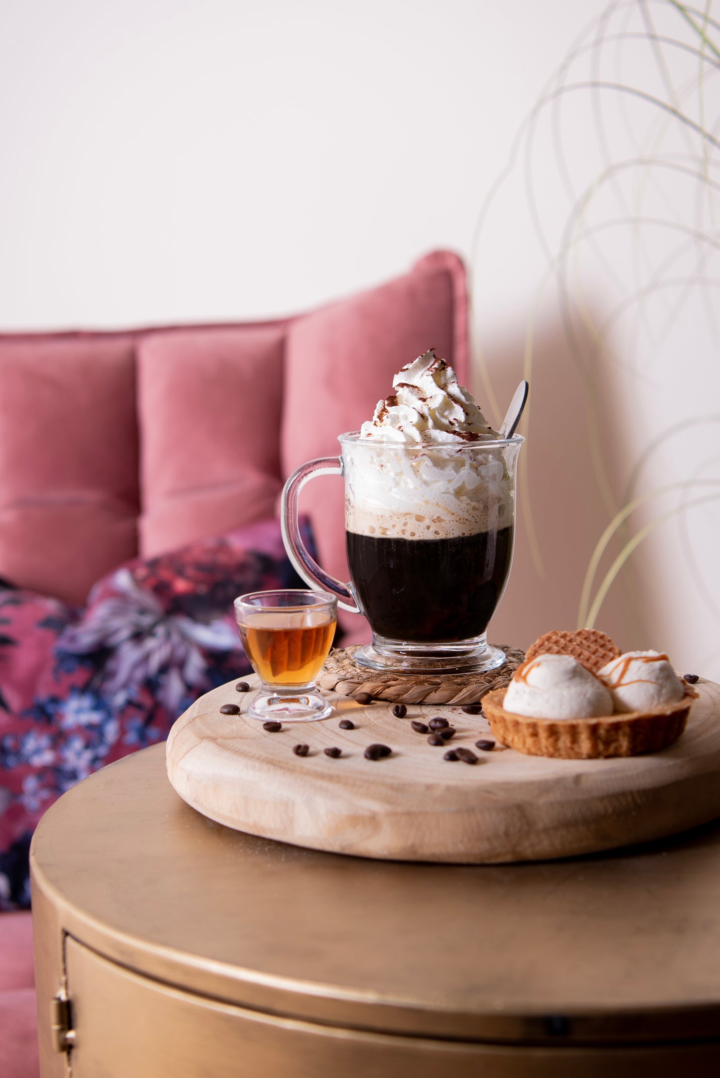 Runder Holzuntersetzer im Landhausstil - Rustikaler Topfuntersetzer