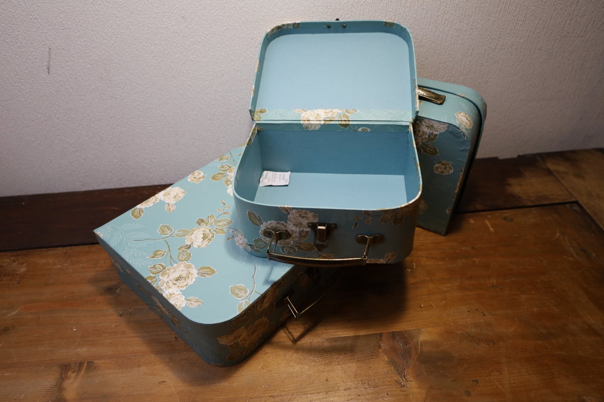 3er Set Deko-Koffer mit Blumenmuster - Aufbewahrungsboxen im Landhausstil {{ Shabby Chic und Landhaus Deko }} {{ www.Stein-Alt.de }}