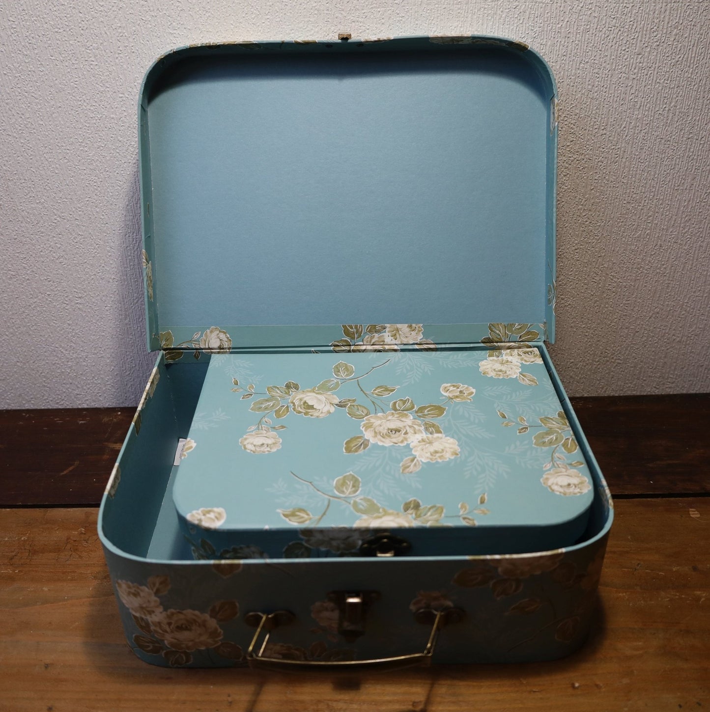 3er Set Deko-Koffer mit Blumenmuster - Aufbewahrungsboxen im Landhausstil {{ Shabby Chic und Landhaus Deko }} {{ www.Stein-Alt.de }}