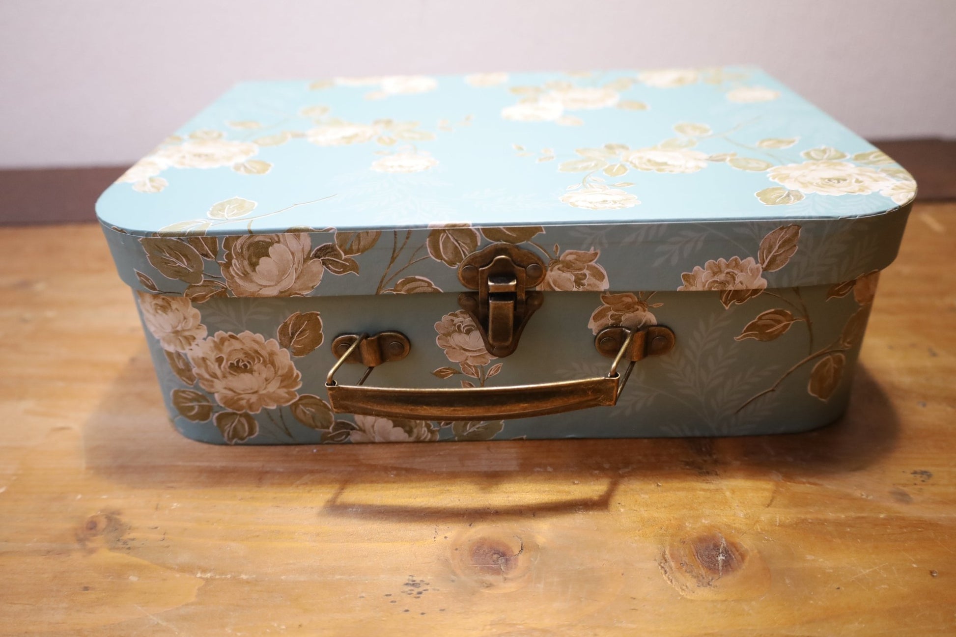3er Set Deko-Koffer mit Blumenmuster - Aufbewahrungsboxen im Landhausstil {{ Shabby Chic und Landhaus Deko }} {{ www.Stein-Alt.de }}