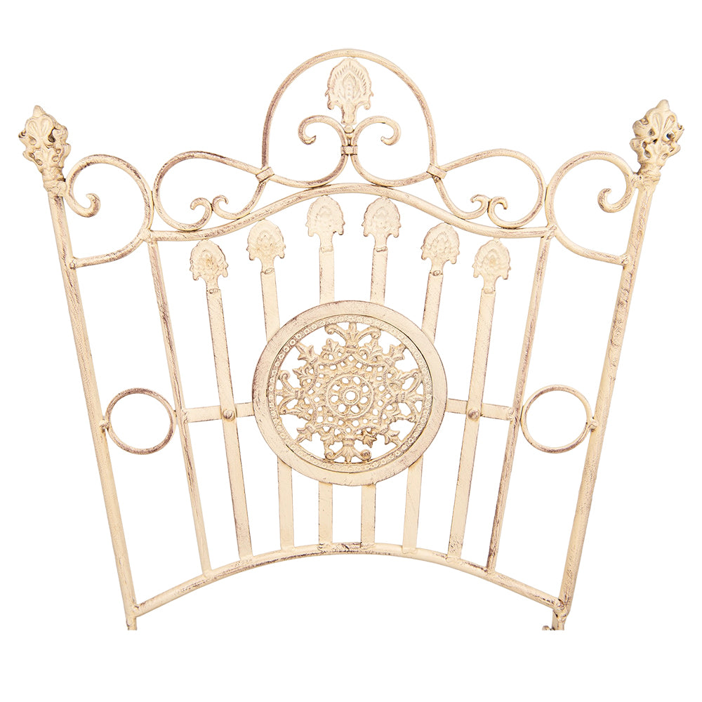 Weißer Gartenstuhl im Vintage-Look aus Eisen