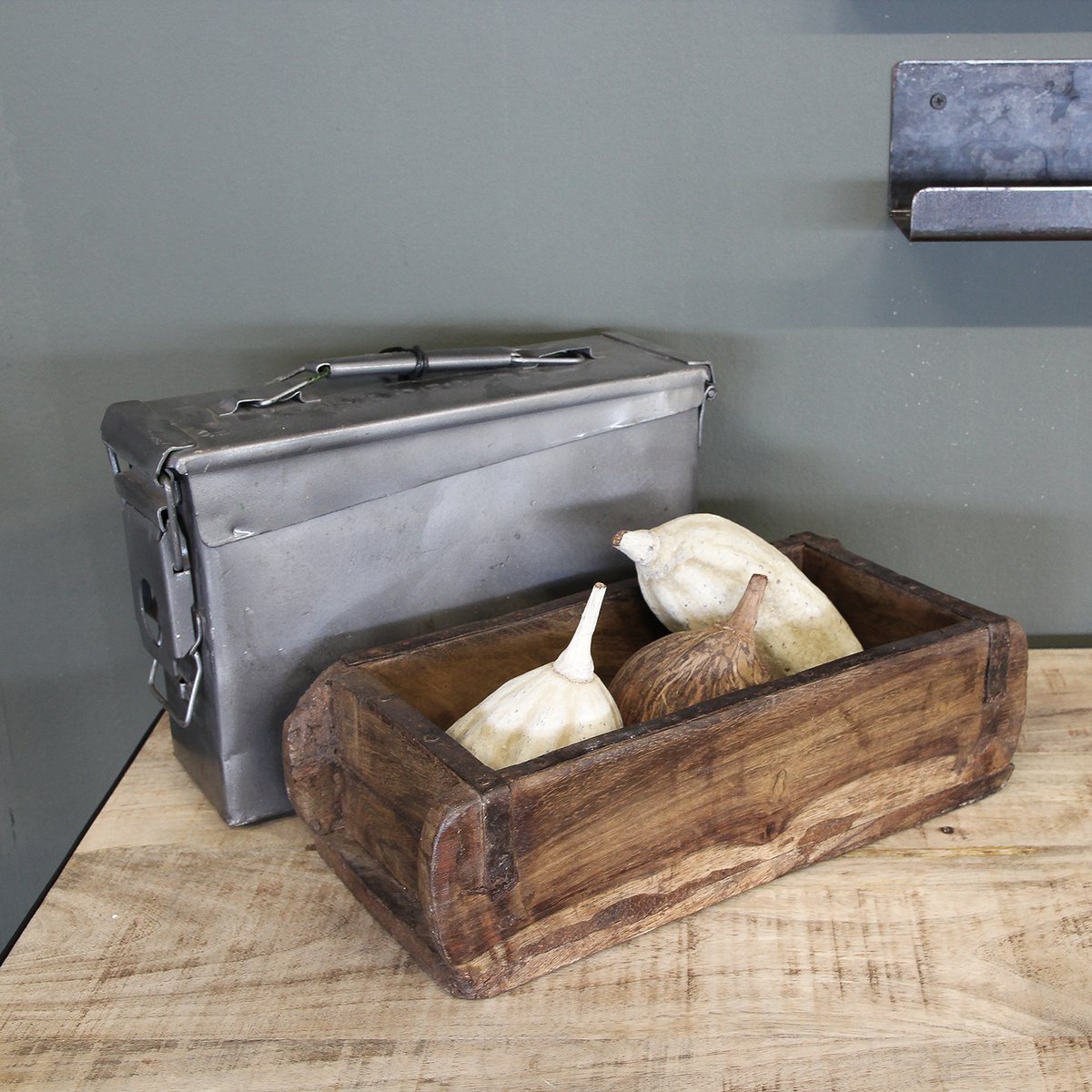 Ziegelform Alte Ziegelform aus Altholz in Weiß - Original Backsteinform 30x15x10 cm Shabby Chic und Landhaus Deko bei www.Stein-Alt.de