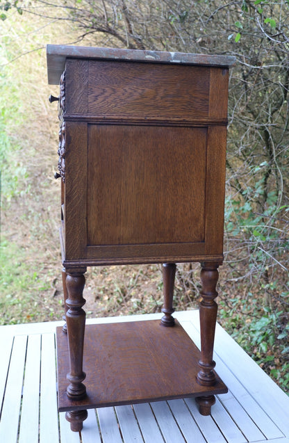 Antiker französischer Nachttisch Ende 19. Jh. - Eichenholz mit Marmorplatte {{ Shabby Chic und Landhaus Deko }} {{ www.Stein-Alt.de }}