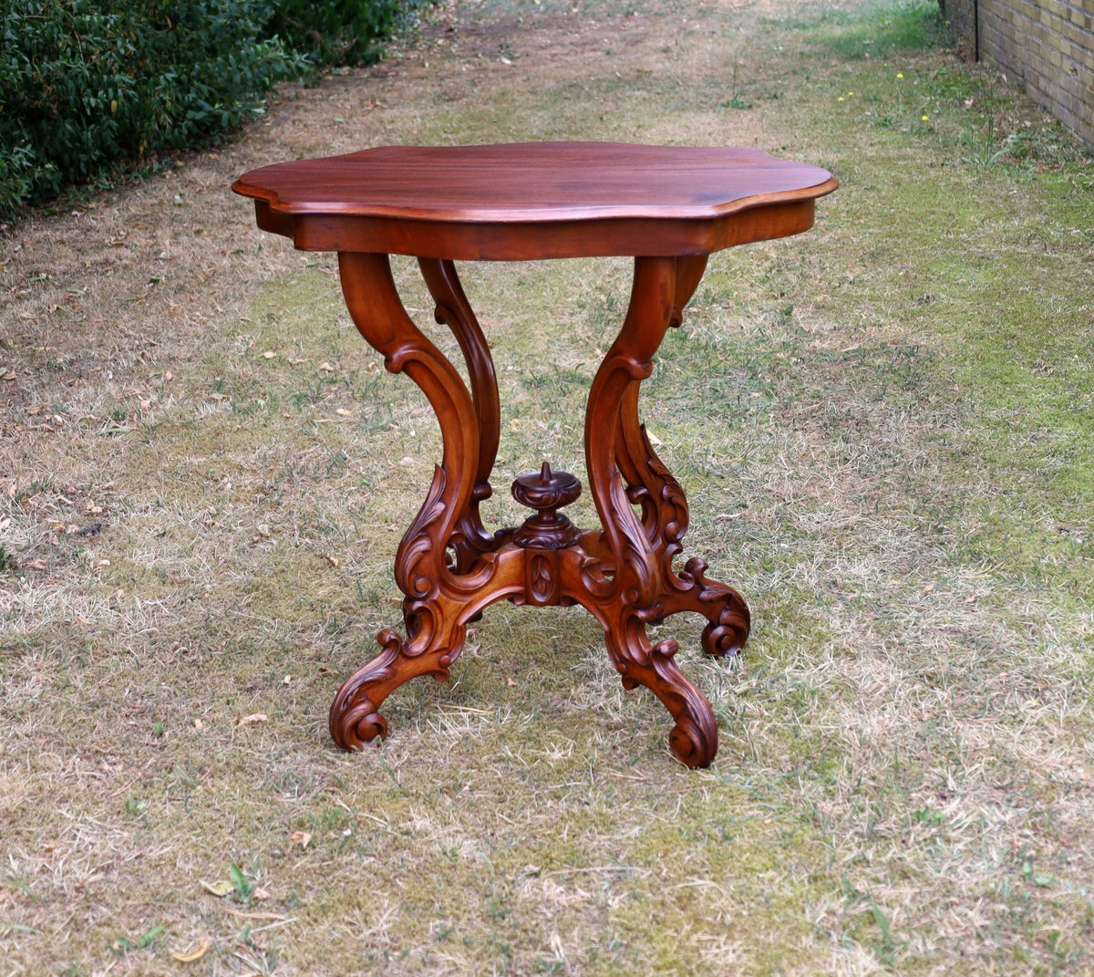 Beistelltisch Antiker Mahagoni Beistelltisch Louis-Philippe (1840–1870) Rot-Braun Shabby Chic und Landhaus Deko bei www.Stein-Alt.de