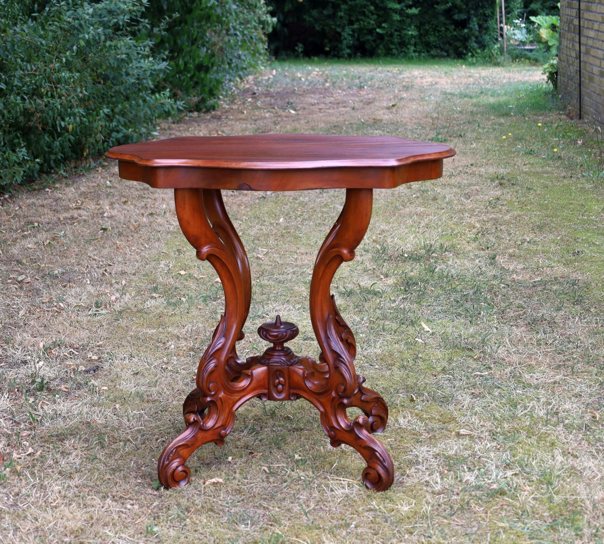 Beistelltisch Antiker Mahagoni Beistelltisch Louis-Philippe (1840–1870) Rot-Braun Shabby Chic und Landhaus Deko bei www.Stein-Alt.de