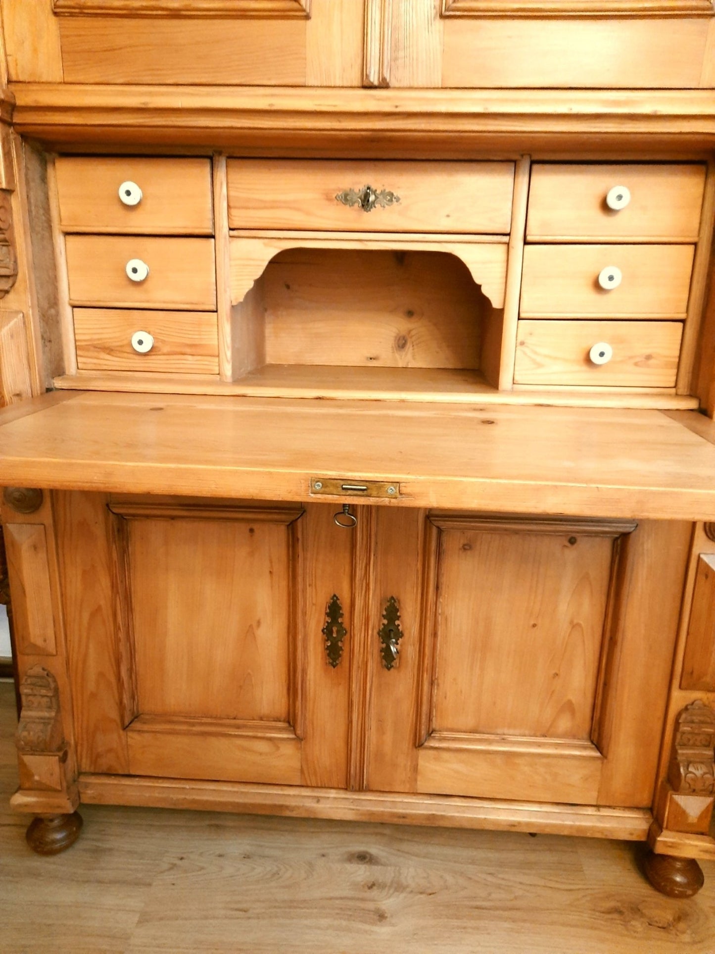 Antiker Sekretär Gründerzeit – restaurierter Weichholz Schreibschrank mit Vitrinenaufsatz {{ Shabby Chic und Landhaus Deko }} {{ www.Stein-Alt.de }}