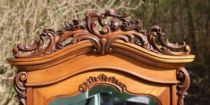 Spiegelschrank / Hängeschrank Antiker Spiegelschrank Louis-Philipp Nussbaum 1840-1870 Shabby Chic und Landhaus Deko bei www.Stein-Alt.de