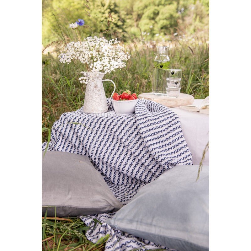 Baumwolldecke Blau-Weiß Zickzack 150x125cm - Plaid Landhausstil {{ Shabby Chic und Landhaus Deko }} {{ www.Stein-Alt.de }}