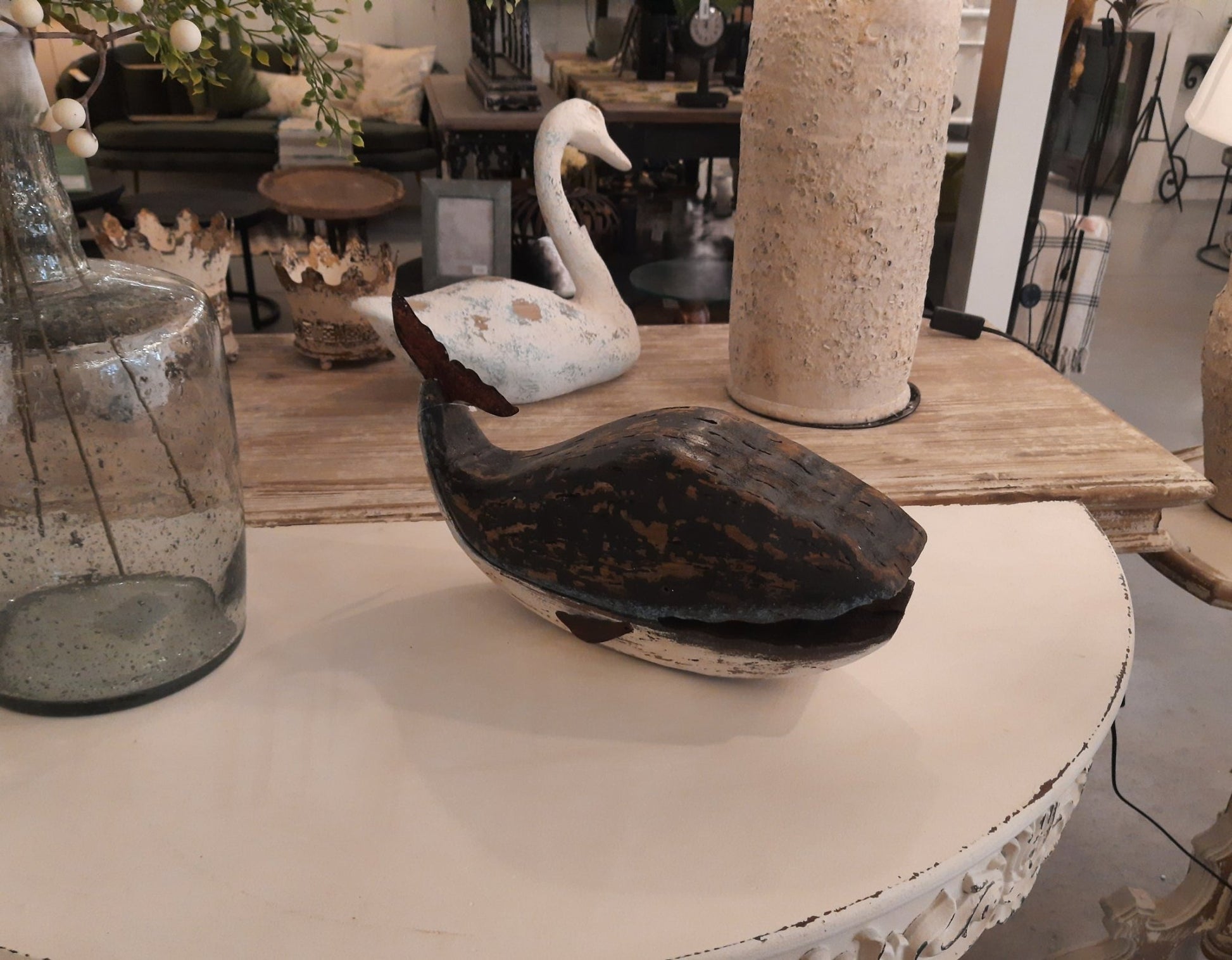 Blauwal Skulptur aus Holz - Maritime Deko im Vintage-Stil {{ Shabby Chic und Landhaus Deko }} {{ www.Stein-Alt.de }}