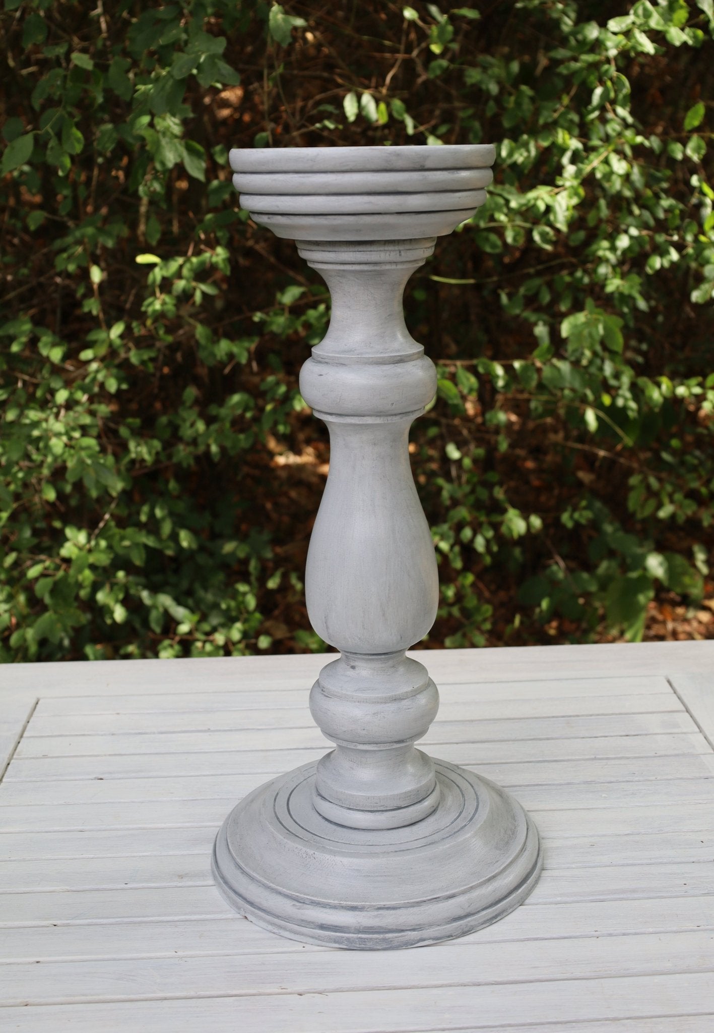 Blumenständer: Dekorative Holzsäule Grau - Vintage Pflanzenständer {{ Shabby Chic und Landhaus Deko }} {{ www.Stein-Alt.de }}
