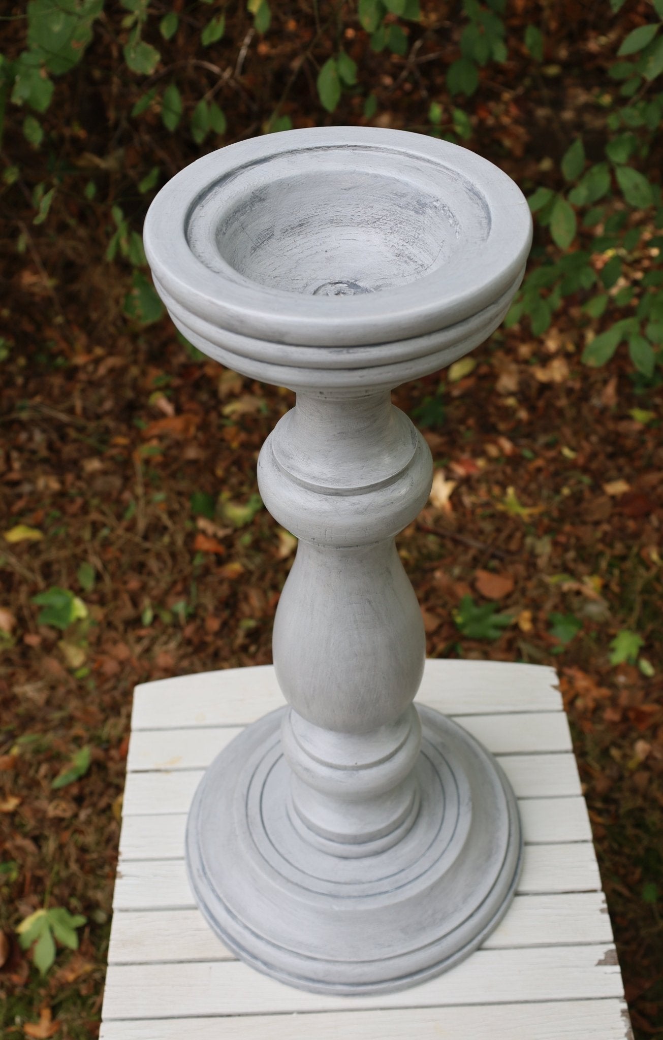 Blumenständer: Dekorative Holzsäule Grau - Vintage Pflanzenständer {{ Shabby Chic und Landhaus Deko }} {{ www.Stein-Alt.de }}