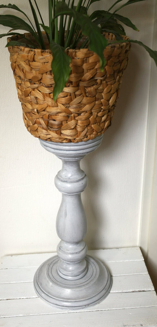 Blumenständer: Dekorative Holzsäule Grau - Vintage Pflanzenständer {{ Shabby Chic und Landhaus Deko }} {{ www.Stein-Alt.de }}