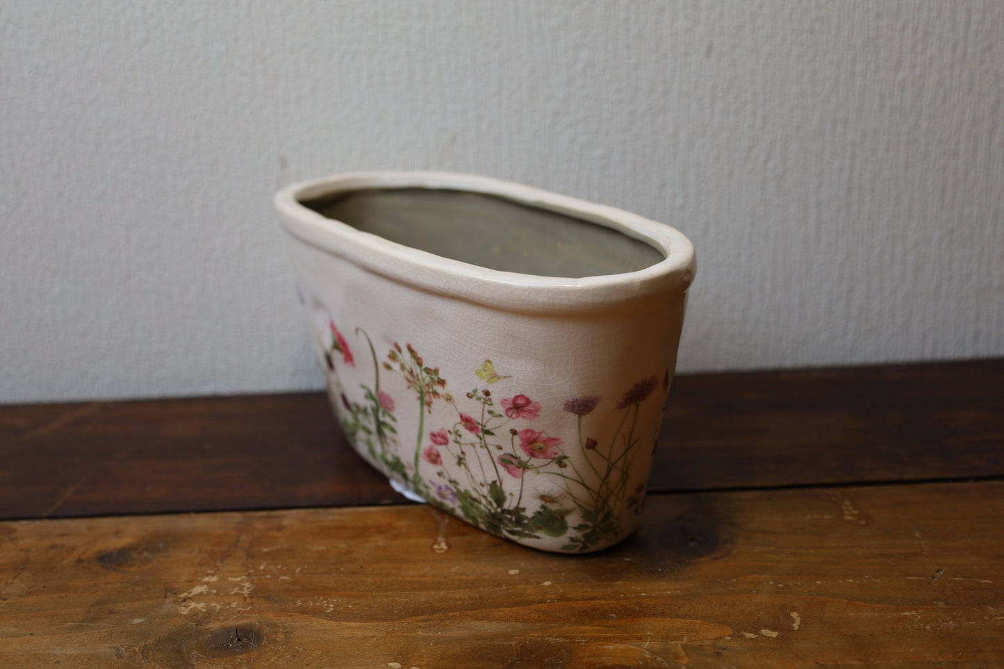 Blumentopf Frühlingswiese - Dekorativer Übertopf im Landhausstil {{ Shabby Chic und Landhaus Deko }} {{ www.Stein-Alt.de }}