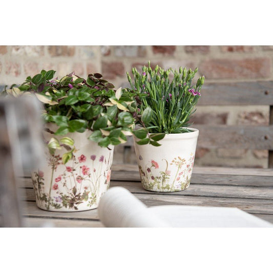 Blumentopf Frühlingswiese - Dekorativer Übertopf im Landhausstil {{ Shabby Chic und Landhaus Deko }} {{ www.Stein-Alt.de }}