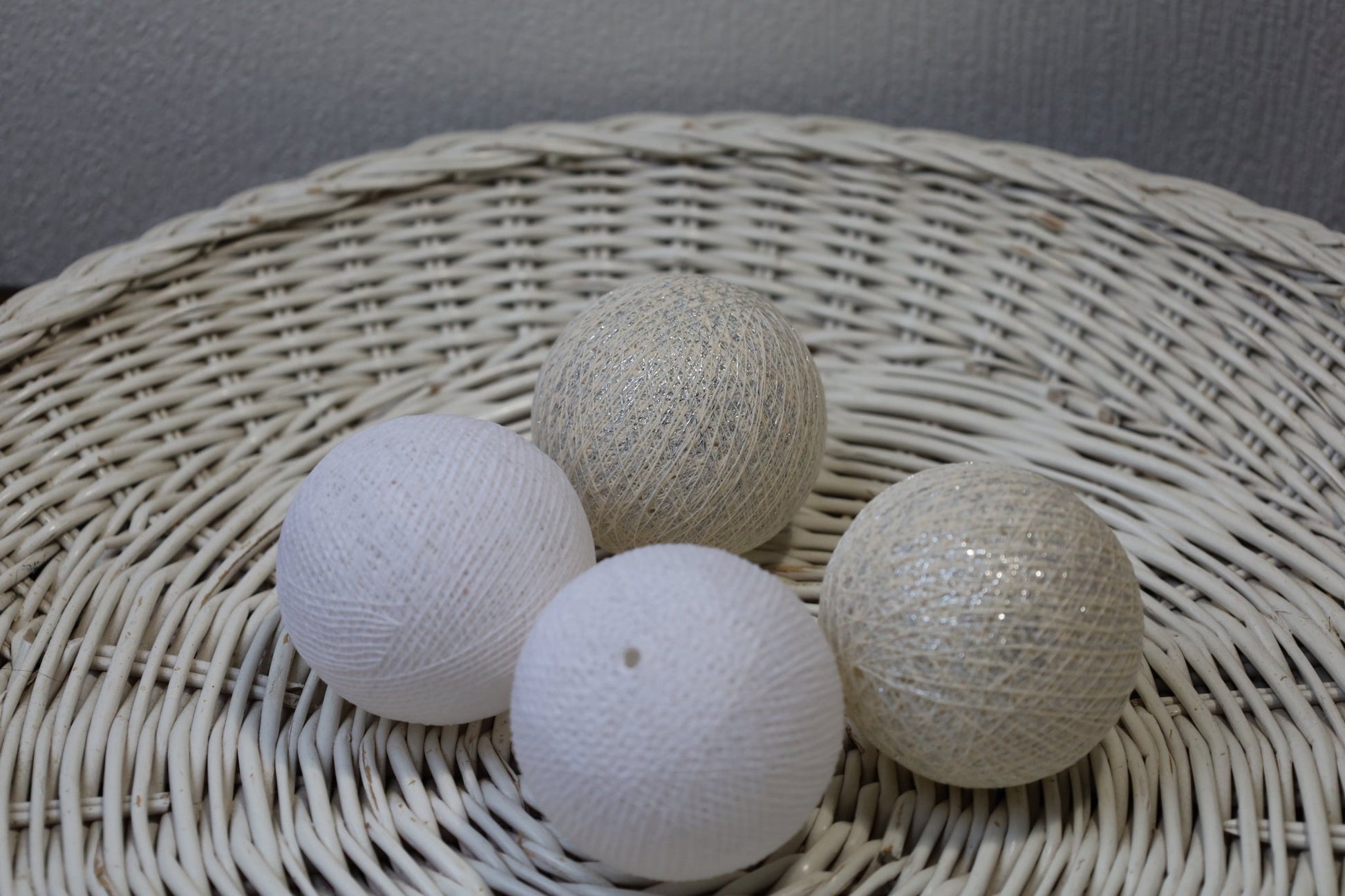 Cotton Ball Lichterkette Weihnachten - 20 LED Warmweiß Silber Gold {{ Shabby Chic und Landhaus Deko }} {{ www.Stein-Alt.de }}