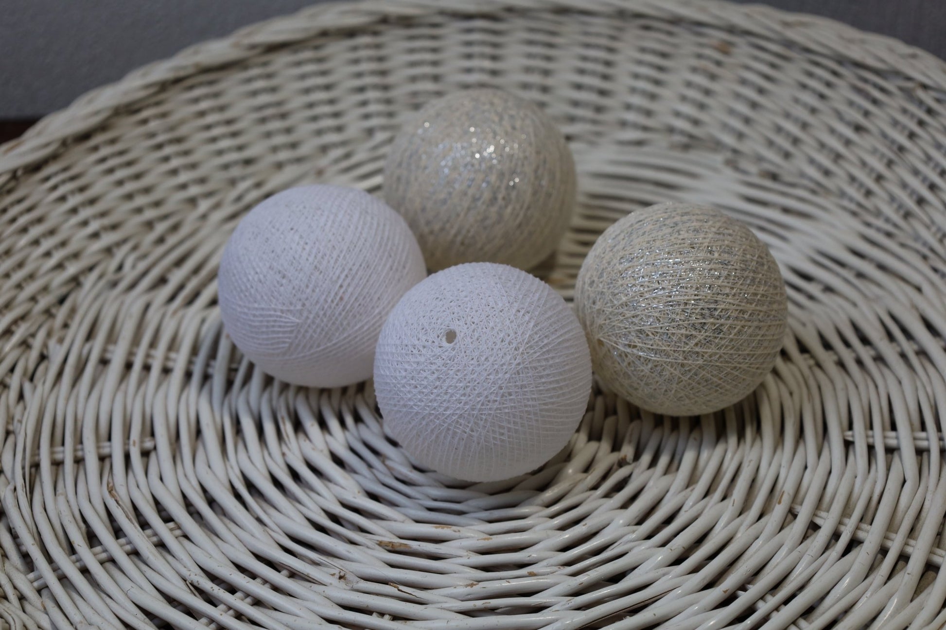 Cotton Ball Lichterkette Weihnachten - 20 LED Warmweiß Silber Gold {{ Shabby Chic und Landhaus Deko }} {{ www.Stein-Alt.de }}