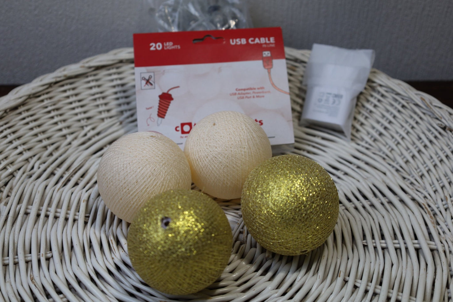 Cotton Ball Lichterkette Weihnachten - 20 LED Warmweiß Silber Gold {{ Shabby Chic und Landhaus Deko }} {{ www.Stein-Alt.de }}