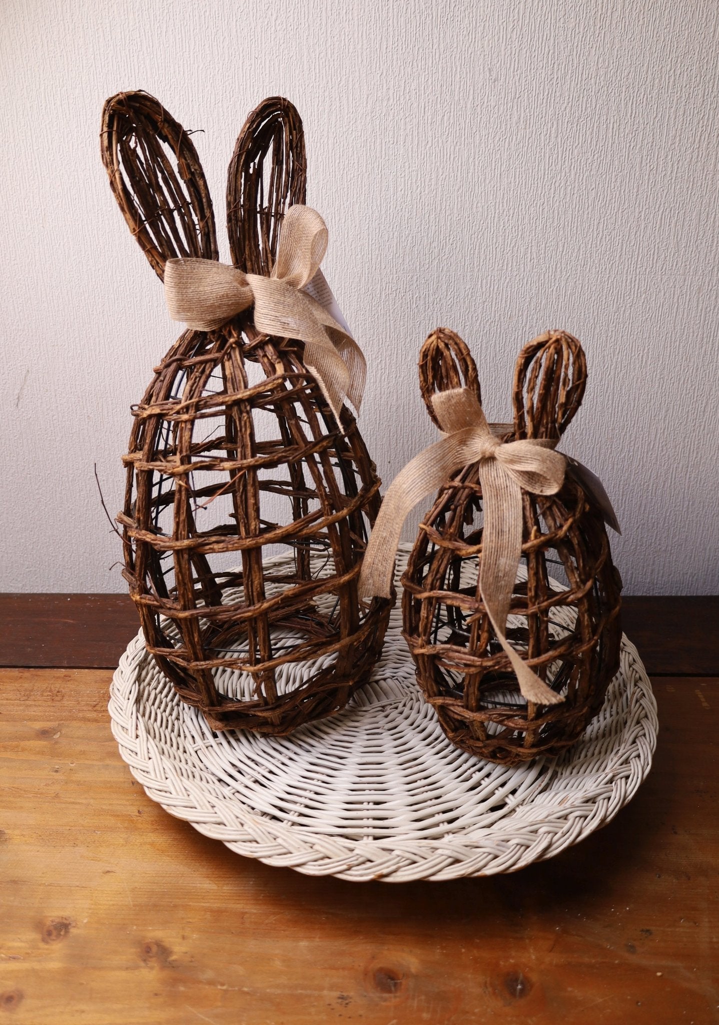 Deko Hase Ostern Braun Rattan - Osterdeko Figur Frühling Landhaus {{ Shabby Chic und Landhaus Deko }} {{ www.Stein-Alt.de }}