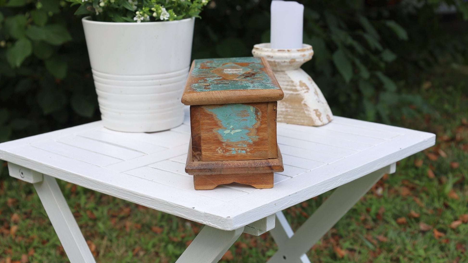 Dekorative Holzkiste Shabby Chic - Altholz Aufbewahrungsbox Vintage {{ Shabby Chic und Landhaus Deko }} {{ www.Stein-Alt.de }}