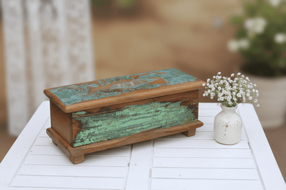 Holztruhe Dekorative Holzkiste Shabby Chic - Altholz Aufbewahrungsbox Vintage Shabby Chic und Landhaus Deko bei www.Stein-Alt.de