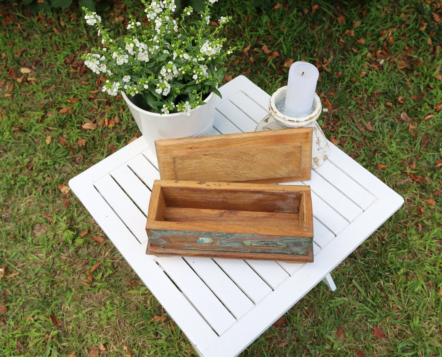 Dekorative Holzkiste Shabby Chic - Altholz Aufbewahrungsbox Vintage {{ Shabby Chic und Landhaus Deko }} {{ www.Stein-Alt.de }}