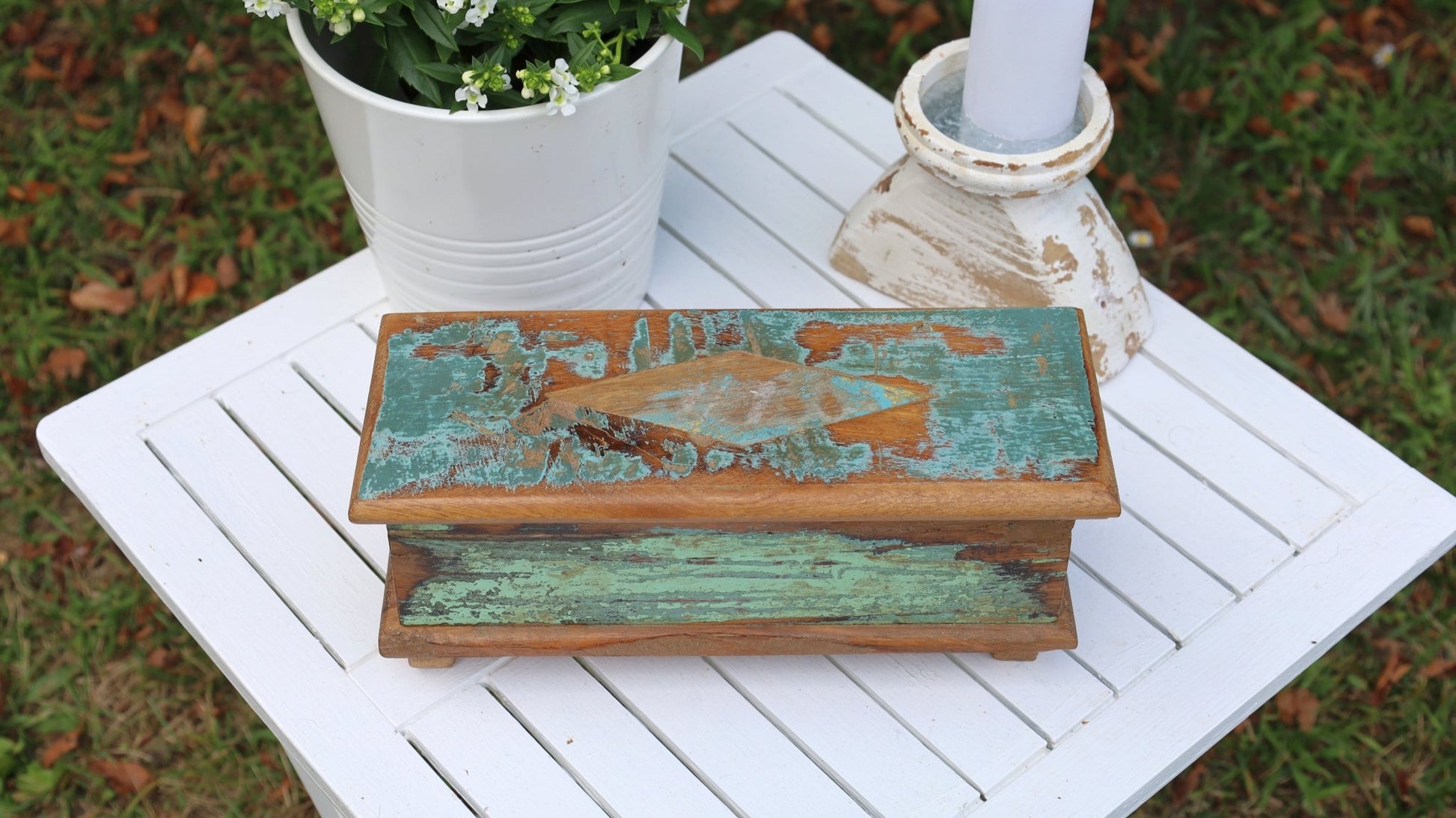 Dekorative Holzkiste Shabby Chic - Altholz Aufbewahrungsbox Vintage {{ Shabby Chic und Landhaus Deko }} {{ www.Stein-Alt.de }}