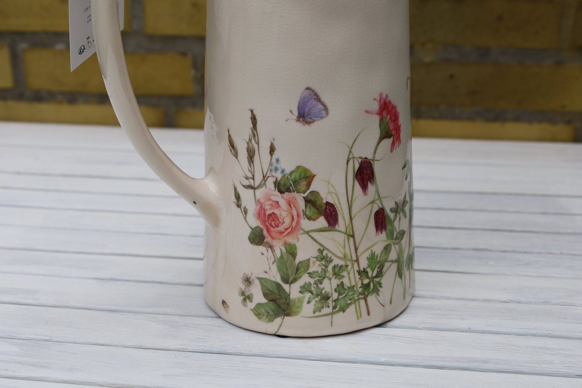 Dekorativer Keramik-Krug mit Wiesenblumen-Motiv - Beige-Rosa Landhausstil {{ Shabby Chic und Landhaus Deko }} {{ www.Stein-Alt.de }}