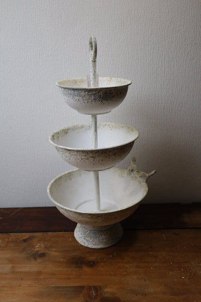 Etagere Etagere Dreistöckig Weiß Metall – Shabby Chic Landhausstil Clayre & Eef Shabby Chic und Landhaus Deko bei www.Stein-Alt.de