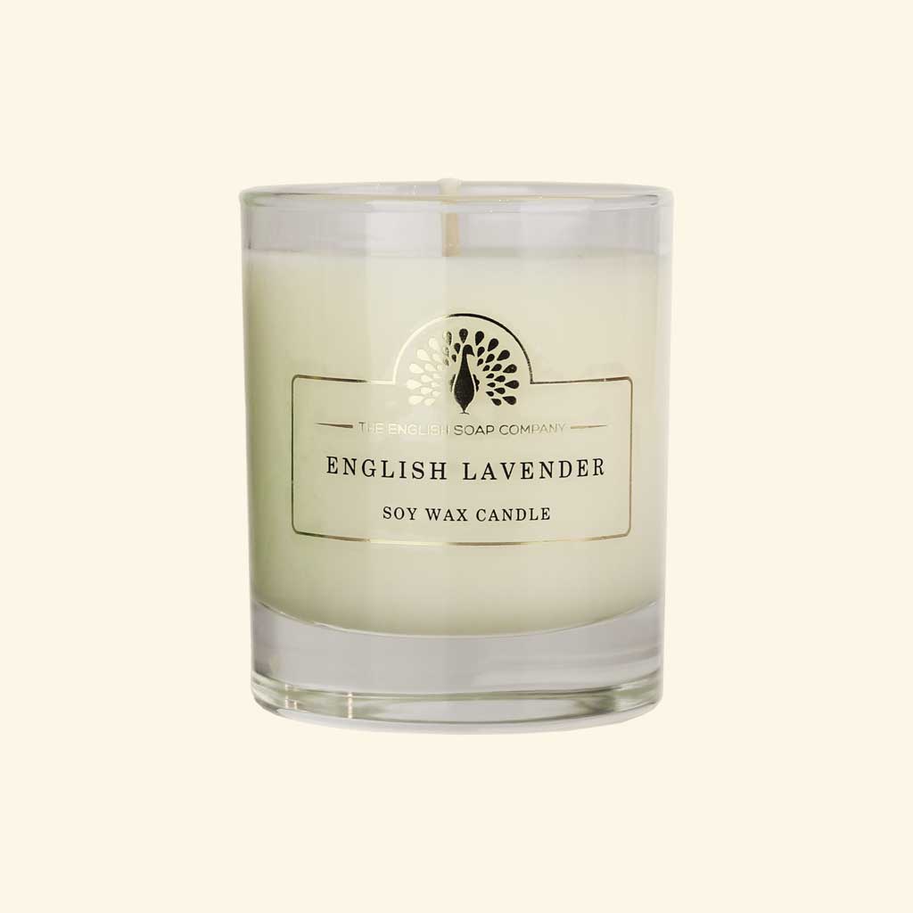 Duftkerze im Glas – Englischer Lavendel auf Sojawachsbasis, 35 Std. Brenndauer {{ Shabby Chic und Landhaus Deko }} {{ www.Stein-Alt.de }}