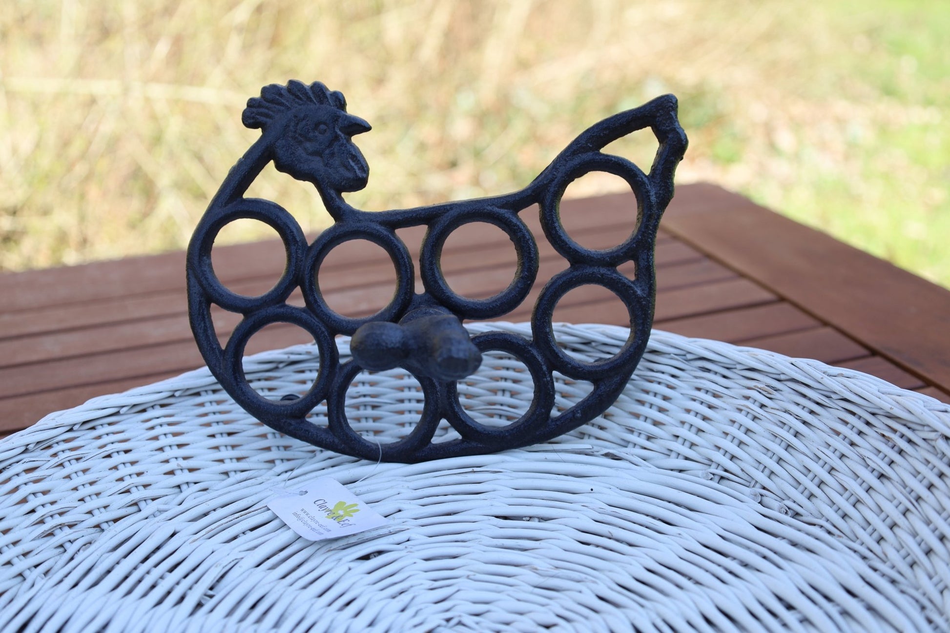 Eierhalter Hahn aus Gusseisen - Dekorativer Eierständer im Landhausstil {{ Shabby Chic und Landhaus Deko }} {{ www.Stein-Alt.de }}