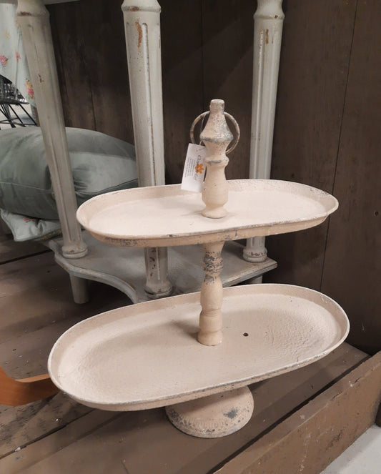 Etagere aus Metall, oval zweistöckig in Grau-Weiß, dekorativ im Shabby Chic Stil {{ Shabby Chic und Landhaus Deko }} {{ www.Stein-Alt.de }}