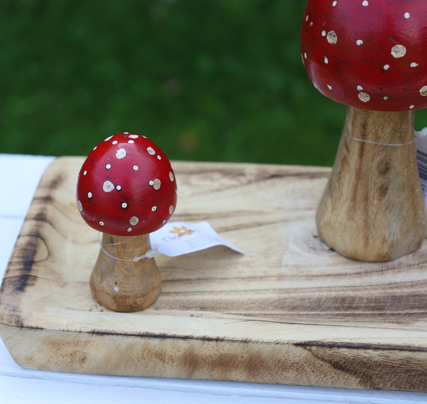 Fliegenpilz Deko aus Holz – Herbstliche Dekoration Rot-Weiß {{ Shabby Chic und Landhaus Deko }} {{ www.Stein-Alt.de }}