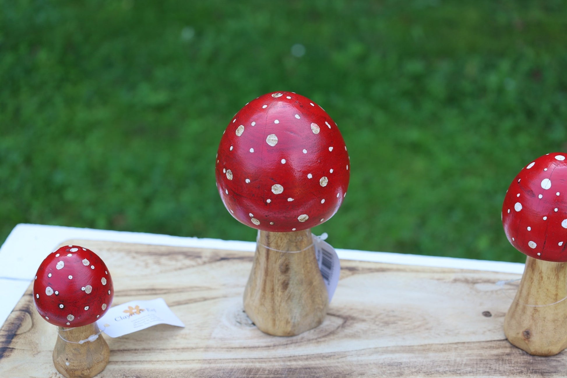 Fliegenpilz Deko aus Holz – Herbstliche Dekoration Rot-Weiß {{ Shabby Chic und Landhaus Deko }} {{ www.Stein-Alt.de }}