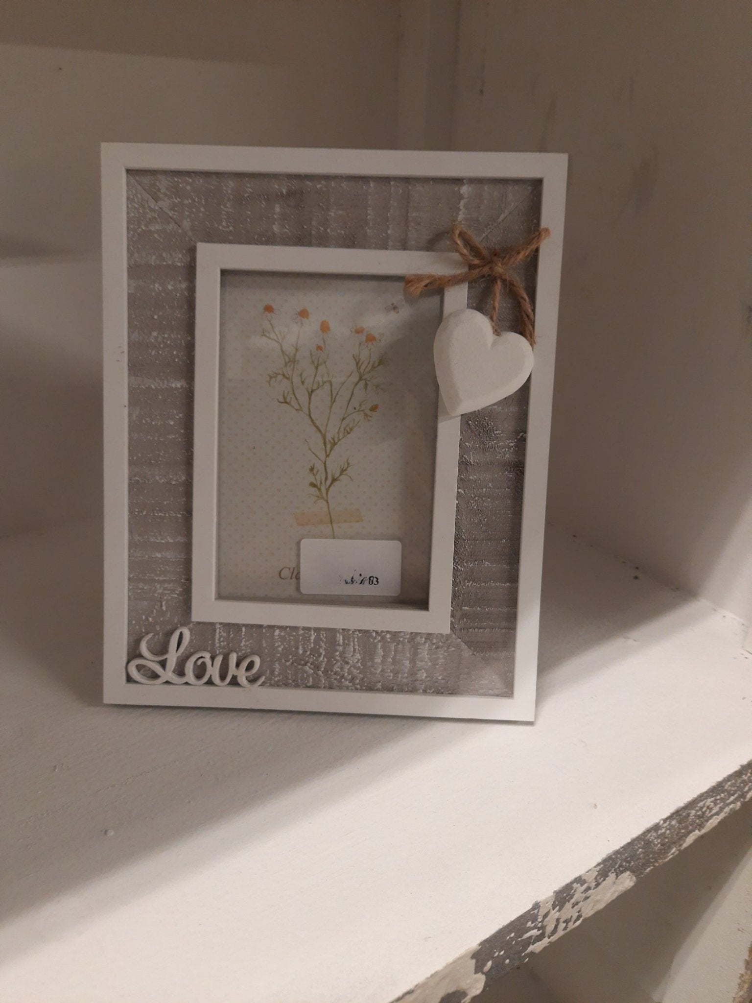 Fotorahmen Herz Love Grau Weiß 16x20 cm Holz Landhausstil - Clayre & Eef {{ Shabby Chic und Landhaus Deko }} {{ www.Stein-Alt.de }}