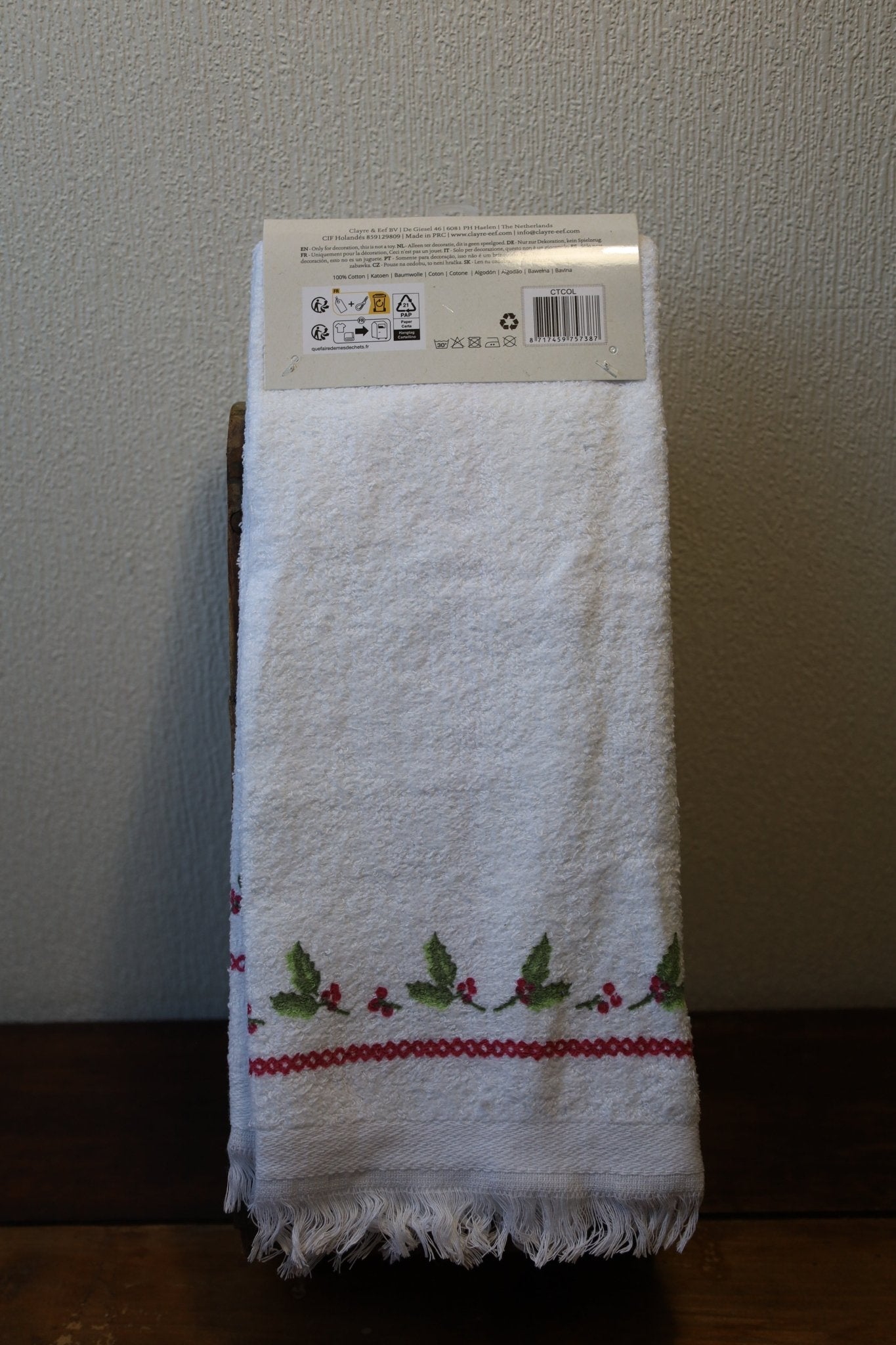 Gästehandtuch Landhausstil mit Hirschmotiv Winter - Clayre & Eef {{ Shabby Chic und Landhaus Deko }} {{ www.Stein-Alt.de }}