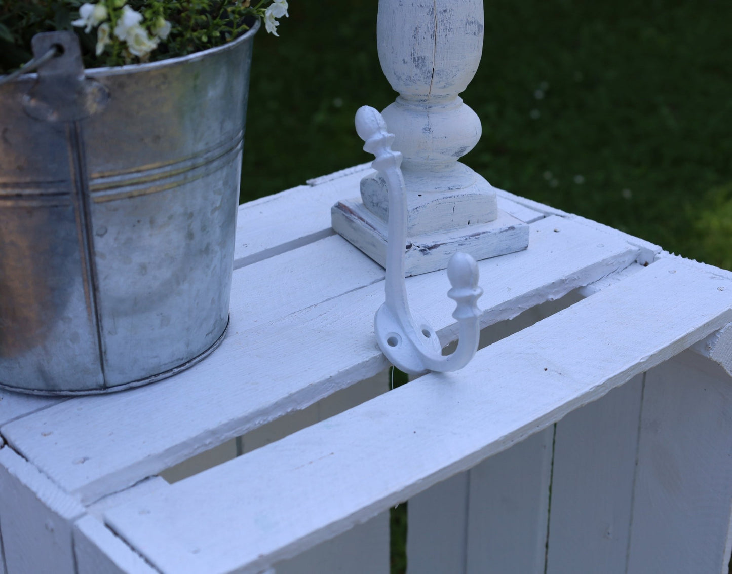 Garderobenhaken Weiß Shabby Chic - Wandhaken Eisen Landhausstil {{ Shabby Chic und Landhaus Deko }} {{ www.Stein-Alt.de }}