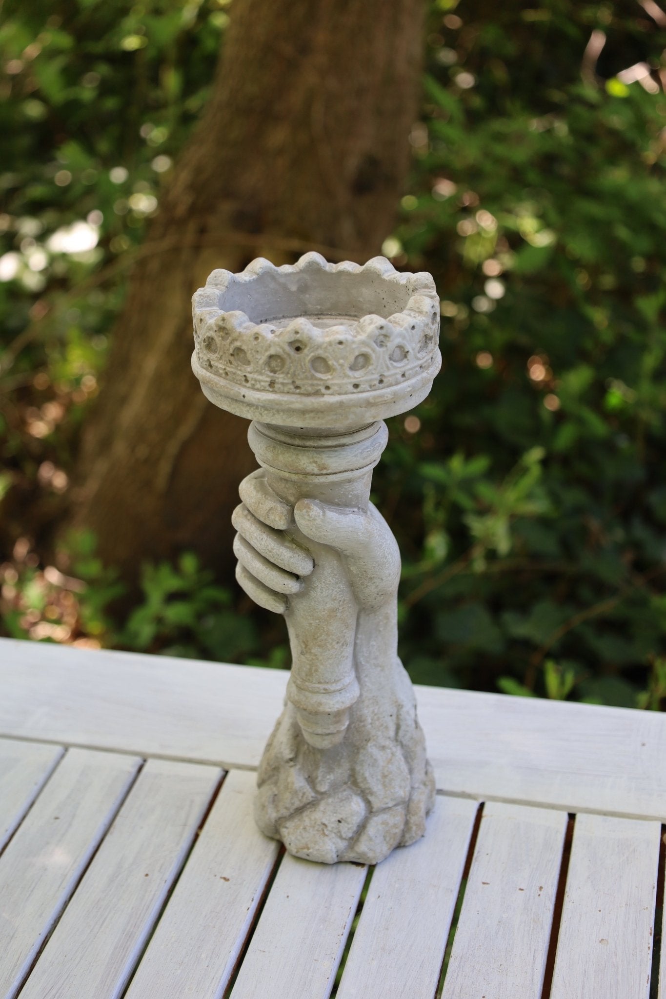 Garten-Deko in Grau, im Landhausstil aus Steinguss, Fackel mit Kerzenhalter {{ Shabby Chic und Landhaus Deko }} {{ www.Stein-Alt.de }}