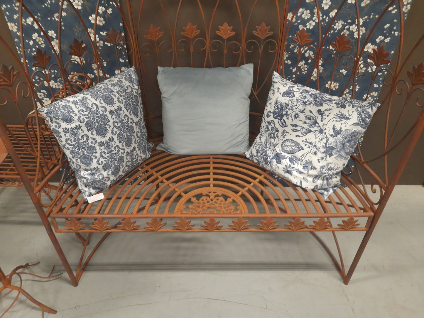 Gartenbank Eisen Edelrost – Romantischer Landhausstil | Clayre & Eef {{ Shabby Chic und Landhaus Deko }} {{ www.Stein-Alt.de }}