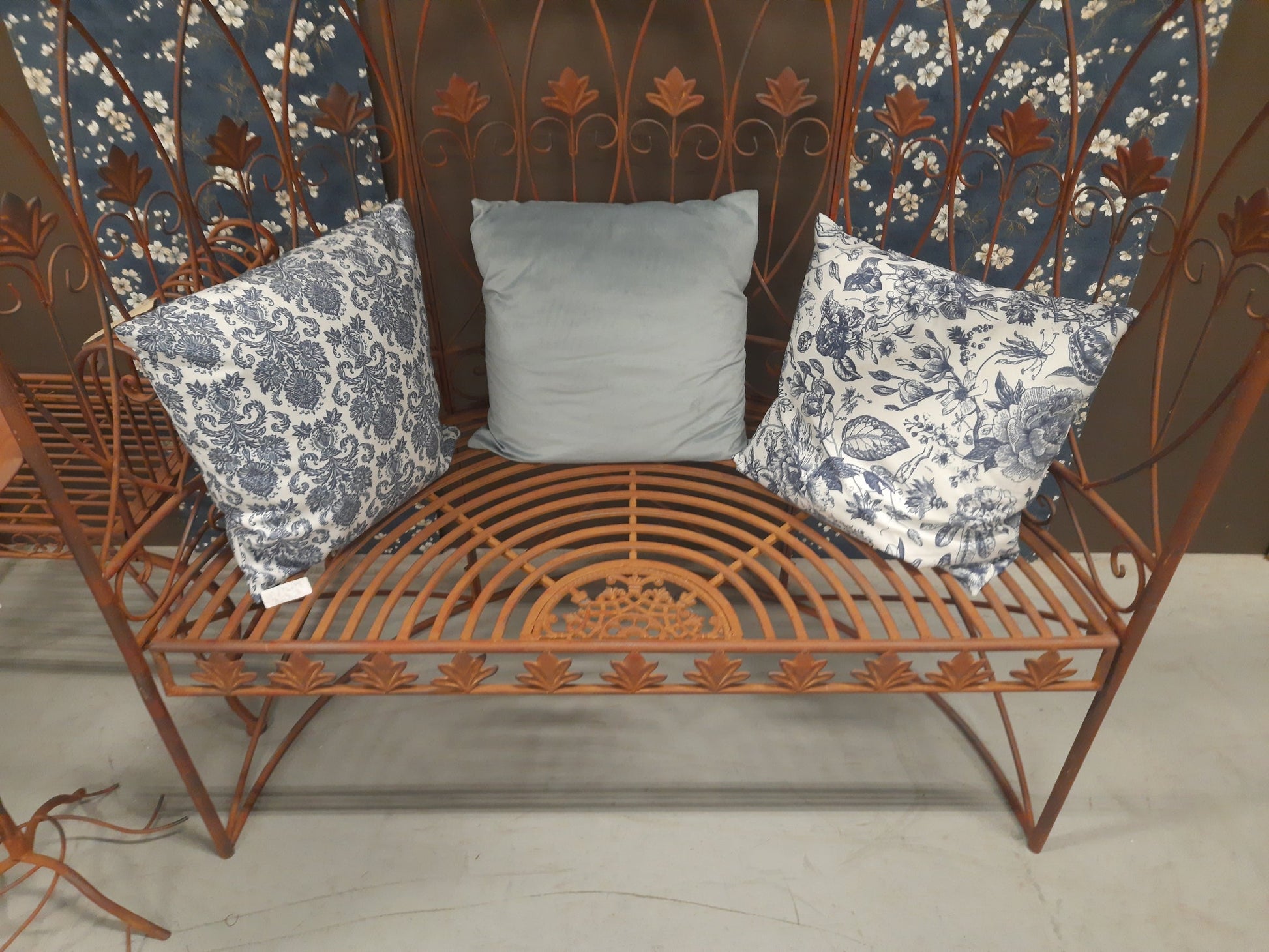 Gartenbank Eisen Edelrost – Romantischer Landhausstil | Clayre & Eef {{ Shabby Chic und Landhaus Deko }} {{ www.Stein-Alt.de }}
