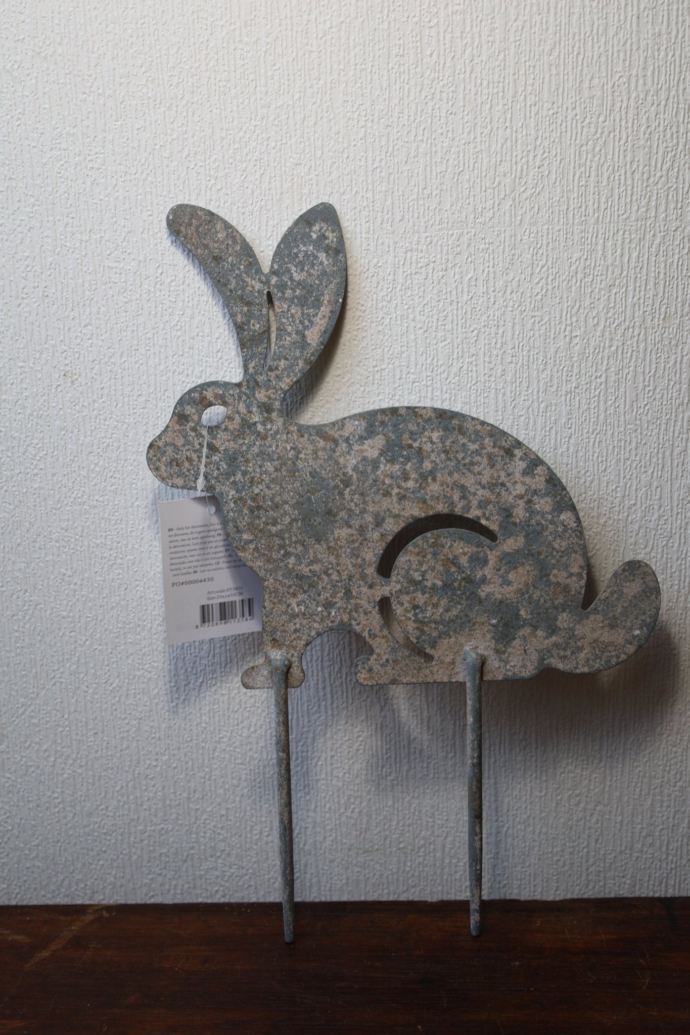 Gartenspieß Hase Grau Metall – Gartenstecker Landhaus Osterdeko in 2 Größen {{ Shabby Chic und Landhaus Deko }} {{ www.Stein-Alt.de }}