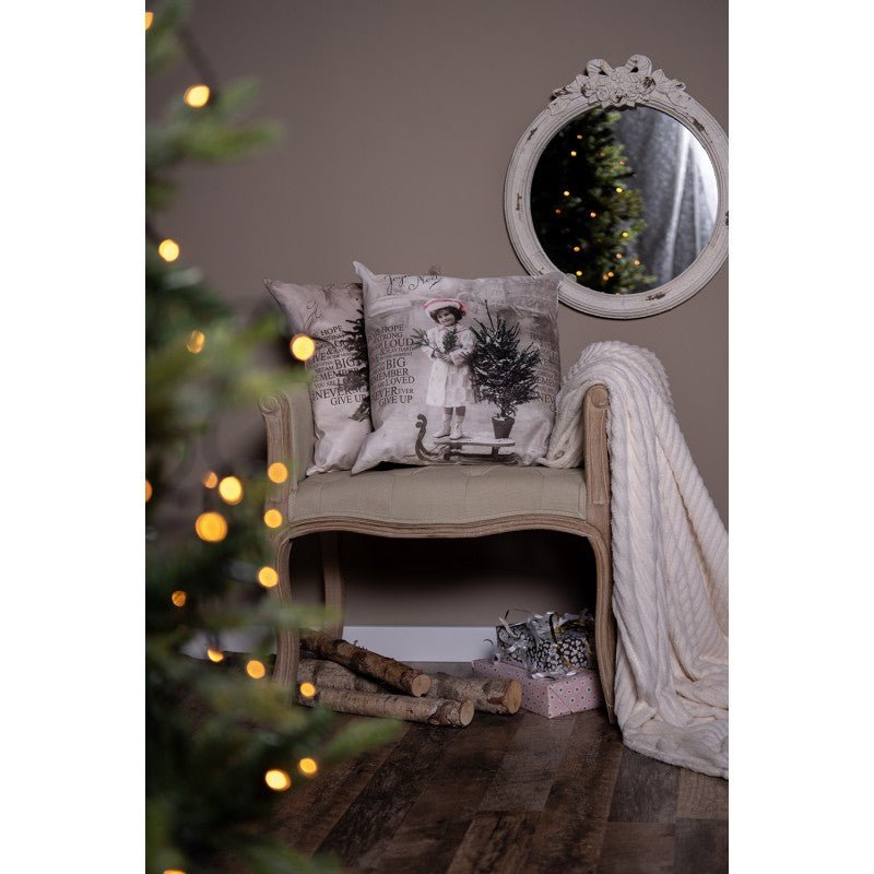 Gepolsterte Sitzbank: Filigran aus Holz in Beige-Braun {{ Shabby Chic und Landhaus Deko }} {{ www.Stein-Alt.de }}