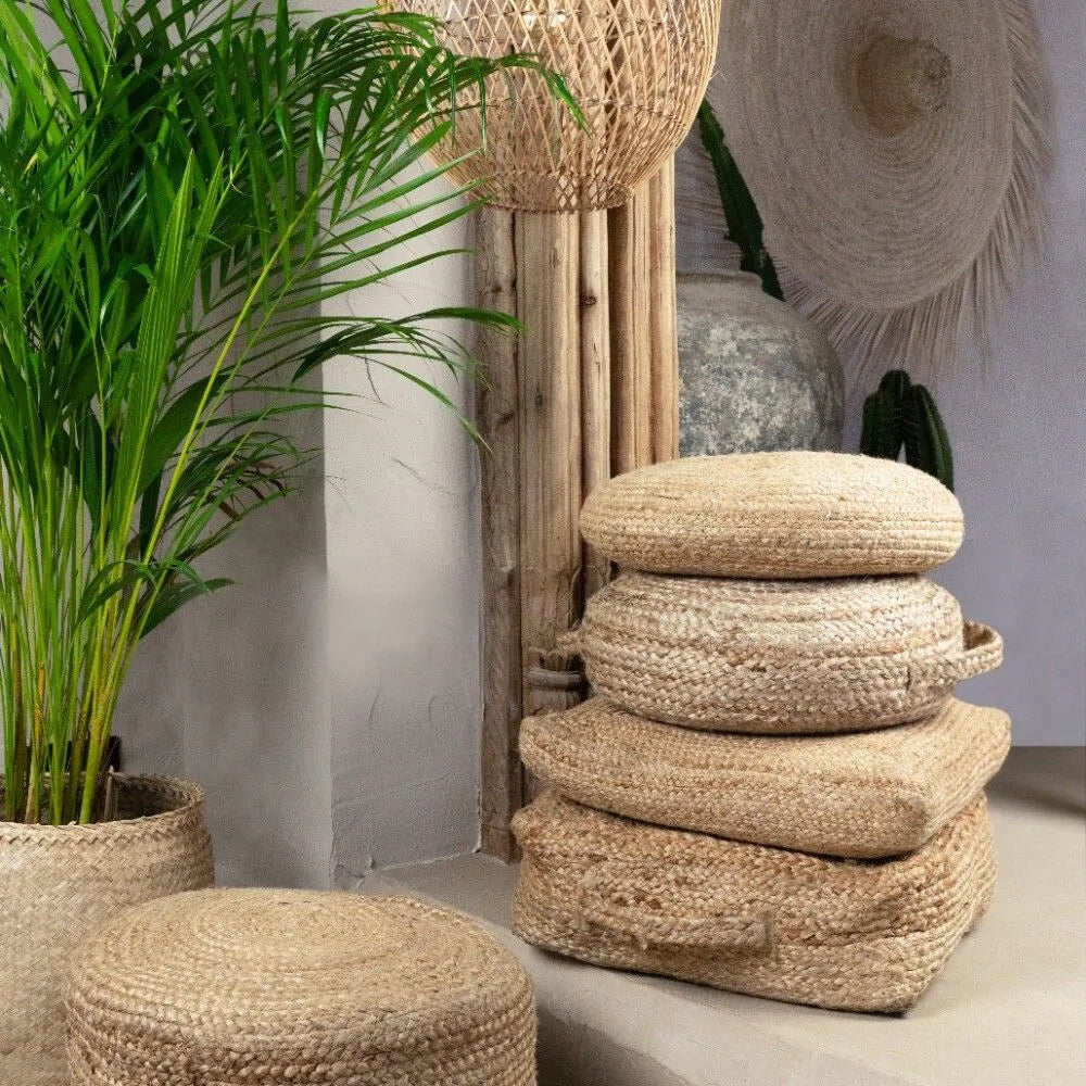 Sitzkissen / Bodenkissen aus Jute im Boho-Stil