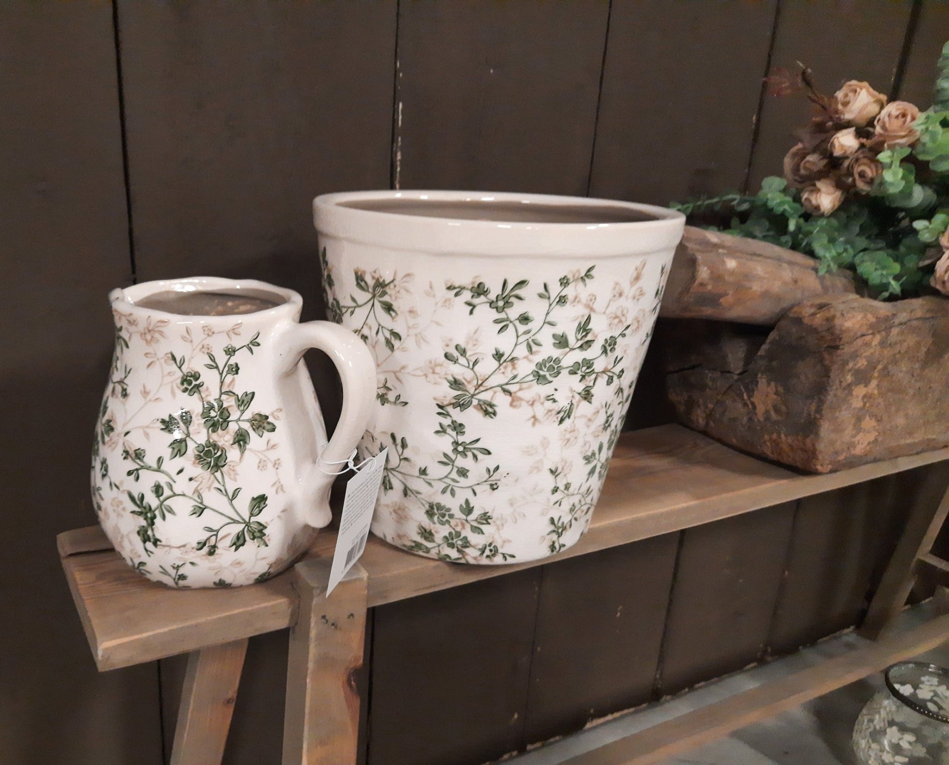 Keramik Blumentopf Grün-Beige mit Rankenmotiv - Clayre & Eef {{ Shabby Chic und Landhaus Deko }} {{ www.Stein-Alt.de }}