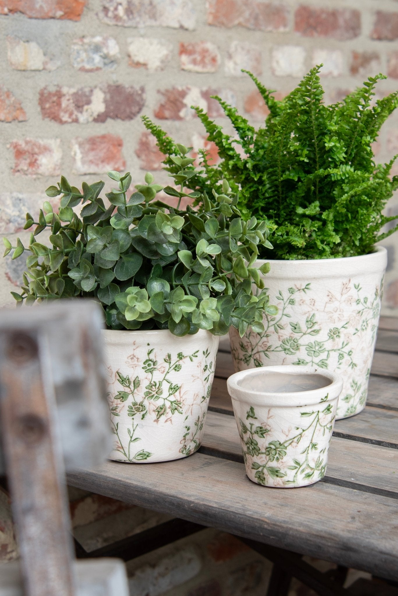 Keramik Blumentopf Grün-Beige mit Rankenmotiv - Clayre & Eef 20 cm hoch, Ø 22 cm {{ Shabby Chic und Landhaus Deko }} {{ www.Stein-Alt.de }}