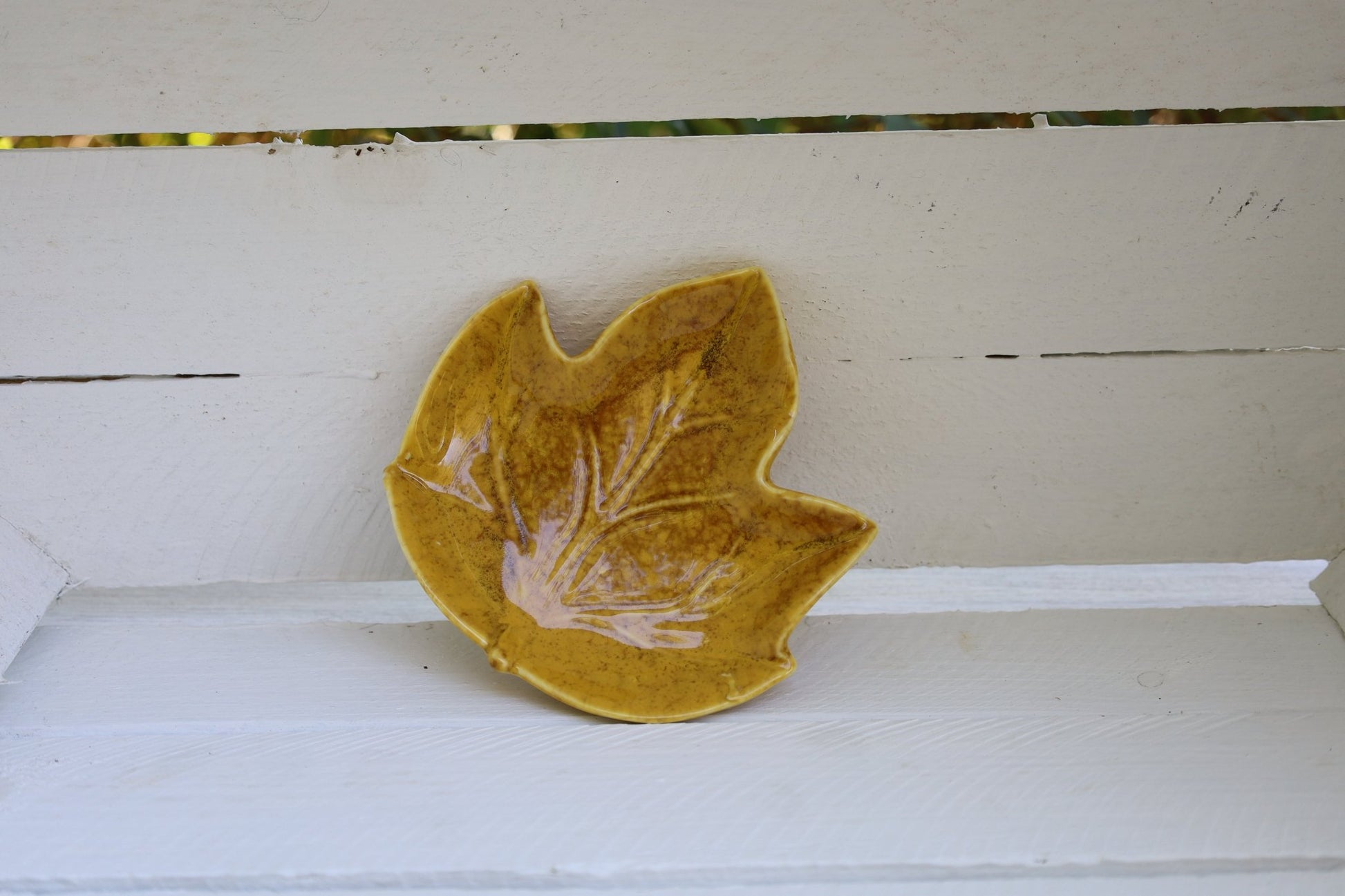 Keramik Schale Blattform Gelb 14x13 cm - Herbst Dekoration {{ Shabby Chic und Landhaus Deko }} {{ www.Stein-Alt.de }}