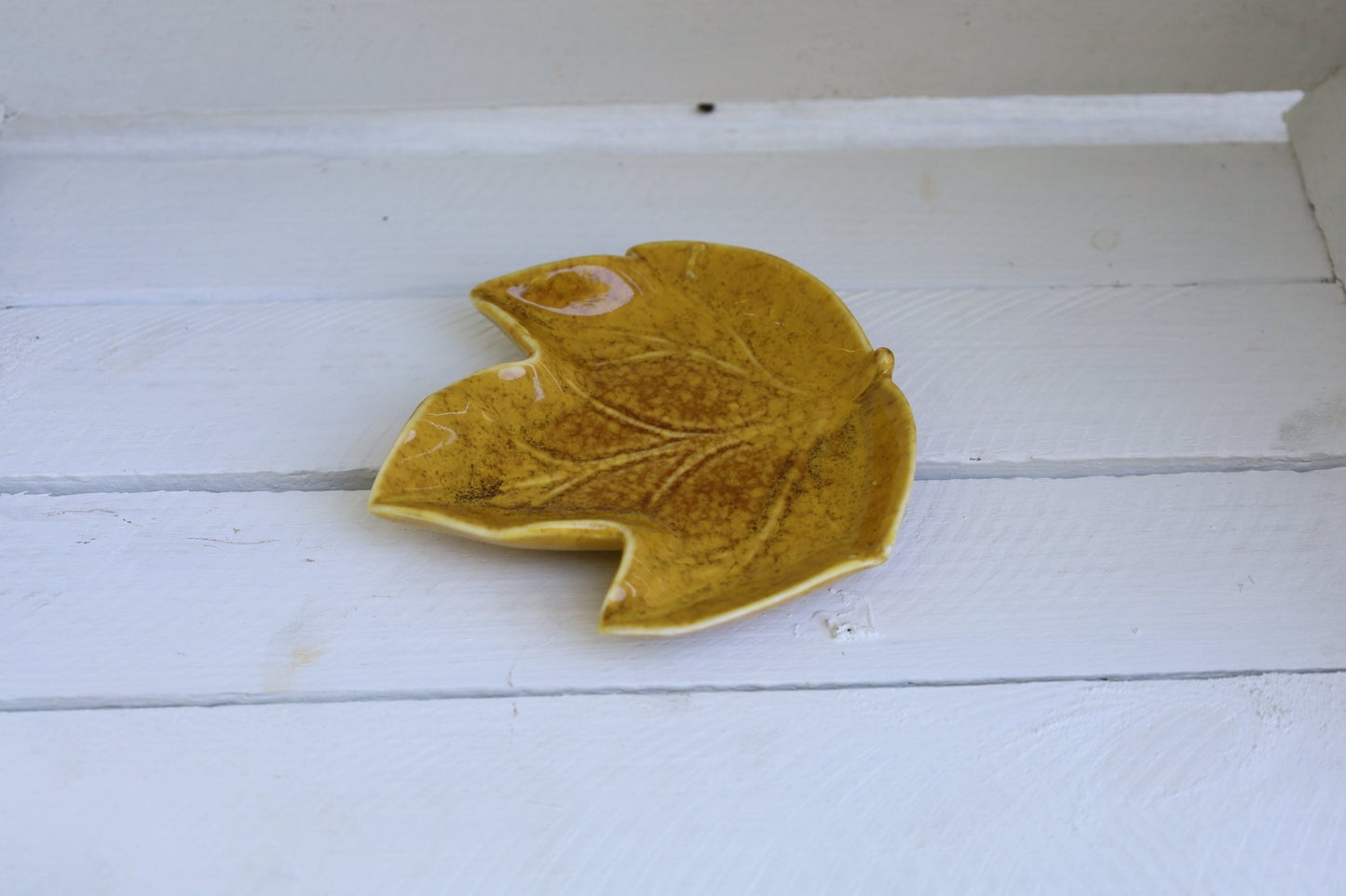 Keramik Schale Blattform Gelb 14x13 cm - Herbst Dekoration {{ Shabby Chic und Landhaus Deko }} {{ www.Stein-Alt.de }}